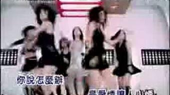 国产猛男嘿咻视频播放,揭秘网络热度的背后真相  第1张