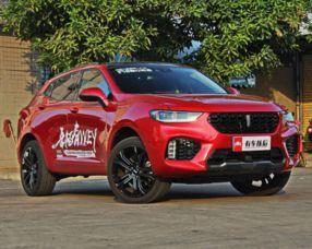 国产车踩油门视频,一触即发，驾驭未来